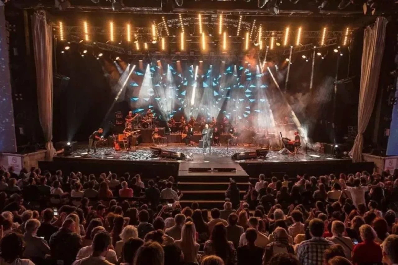 2025 Yılbaşı Konserleri: Hangi Sanatçı Nerede Sahne Alacak? Liste