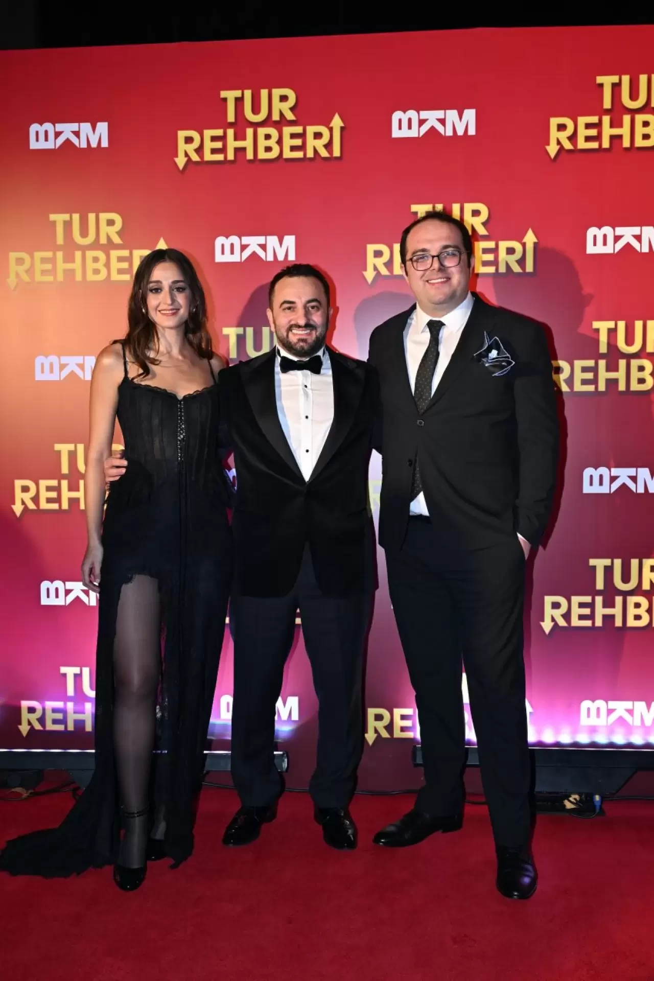 Tur Rehberi” Filmi Gala Yaptı: 1 Ocak’ta Sinemalarda