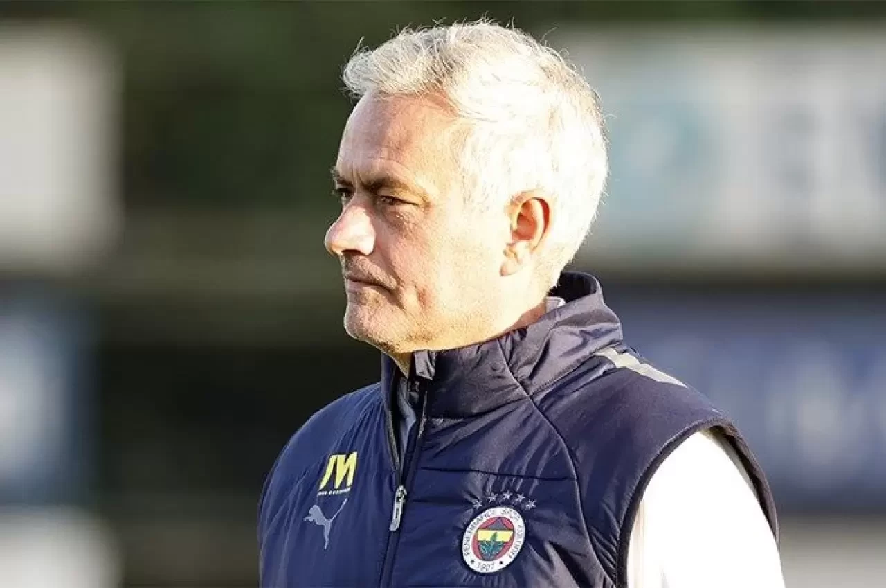 Jose Mourinho’dan Çift Forvet Kararı: Gaziantep FK Maçında Yeni Plan