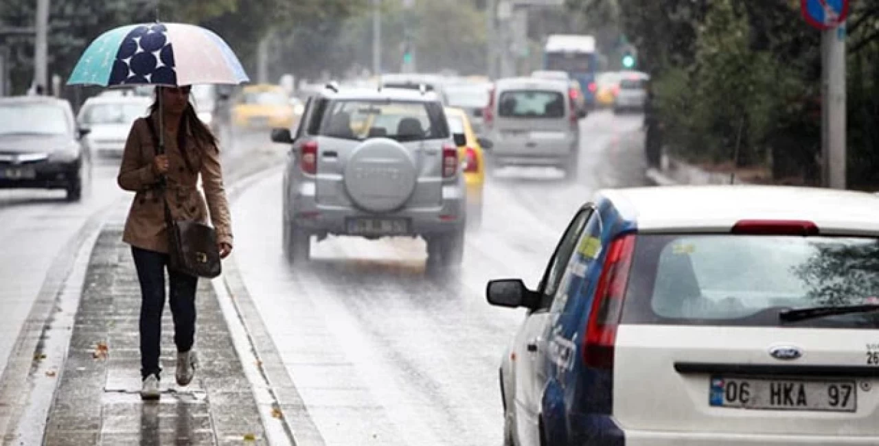 Meteoroloji'den İstanbul dahil birçok ile kuvvetli sağanak uyarısı