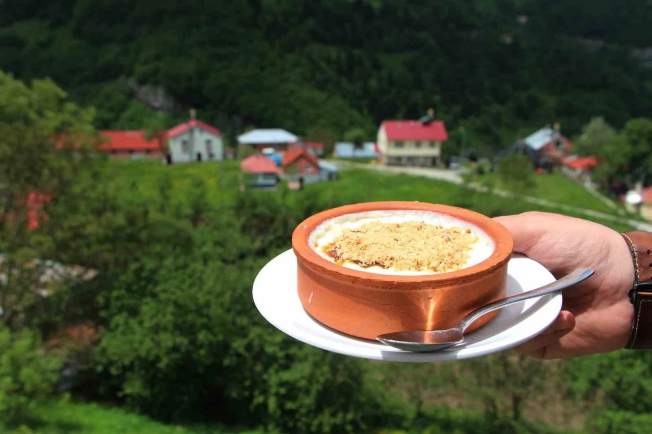 Hamsiköy Sütlacı: Trabzon'un Meşhur Lezzeti ve Sütlaç Hakkında Bilinmesi Gerekenler