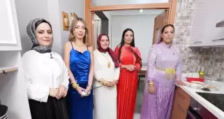 Gelin Evi’nin Selin Oğuz Kimdir? İşte Dikkat Çeken Gelinin Hayatı ve Yarışmadaki Performansı