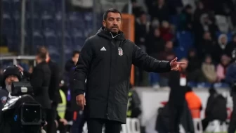 Giovanni van Bronckhorst Beşiktaş’tan Ayrıldı! Serdar Topraktepe Vekaleten Görevde