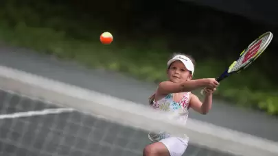 Ebeveynler Çocuklarına Tenis Sevgisini Nasıl Aşılayabilir?