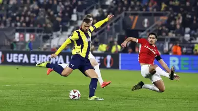 Fenerbahçe, hayal kırıklığı yarattı: AZ Alkmaar'a 3-1 yenildi