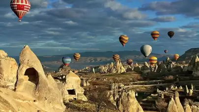 Kapadokya: Nevşehir’in Büyüleyici Doğal ve Tarihi Zenginliği