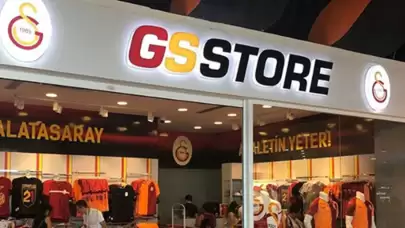 Wesley Sneijder, GS Store Tanıtımında ‘Fener Ağlama’ Müziğiyle Doblo Kullandı