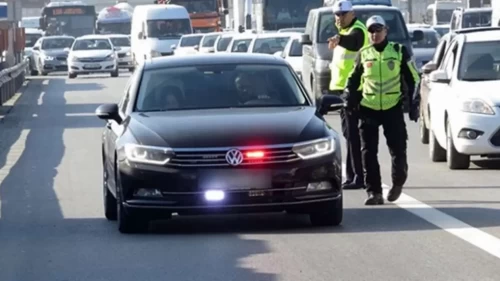 Ali Yerlikaya Açıkladı: Usulsüz Çakar ve Ruhsatsız Silah İçin Yeni Cezalar