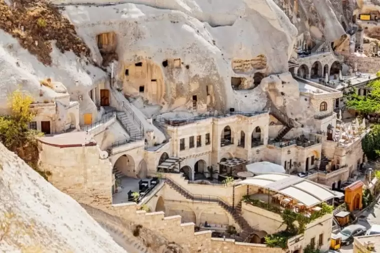 Kapadokya: Nevşehir’in Büyüleyici Doğal ve Tarihi Zenginliği 8