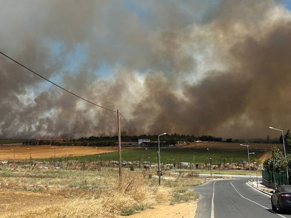 Silivri Yangını: İtfaiye Ekipleri Müdahale Ediyor