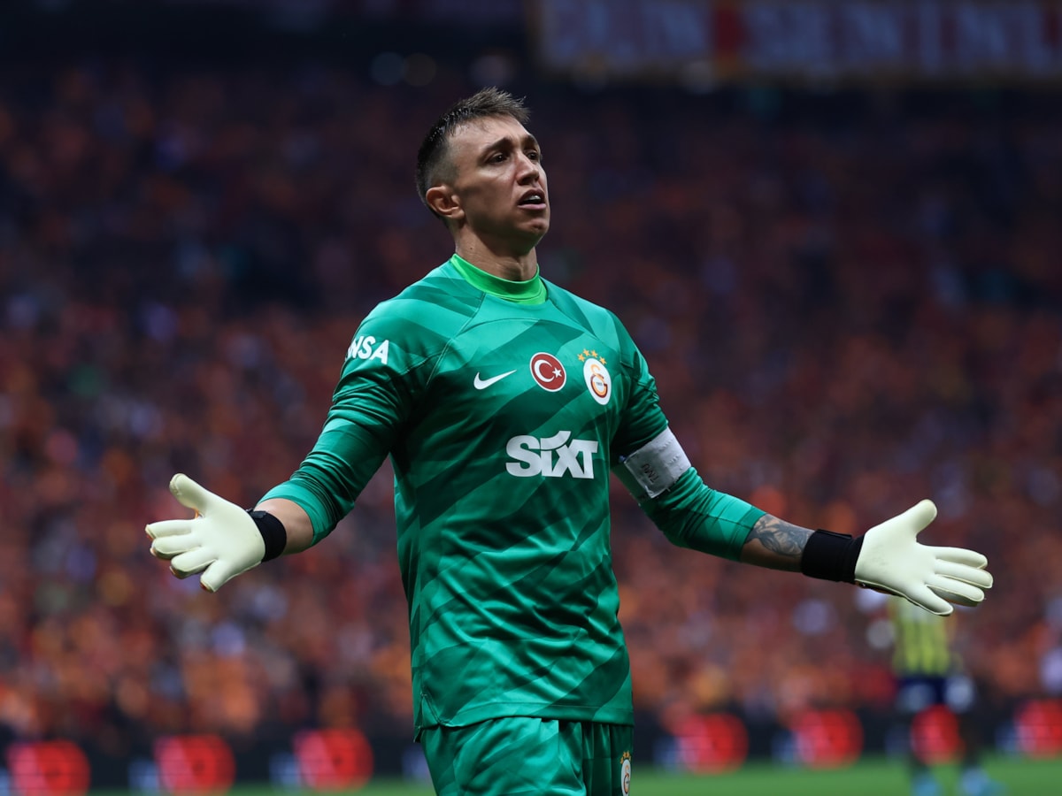 Muslera'nın Hatası Galatasaray'ı Zor Durumda Bırakt