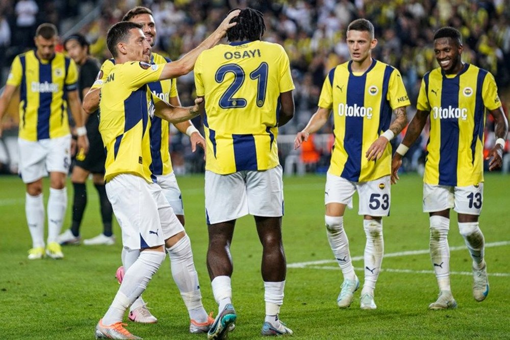 Mourinho ile Alex Karşı Karşıya! Fenerbahçe Antalyaspor'u Ziyaret Ediyor