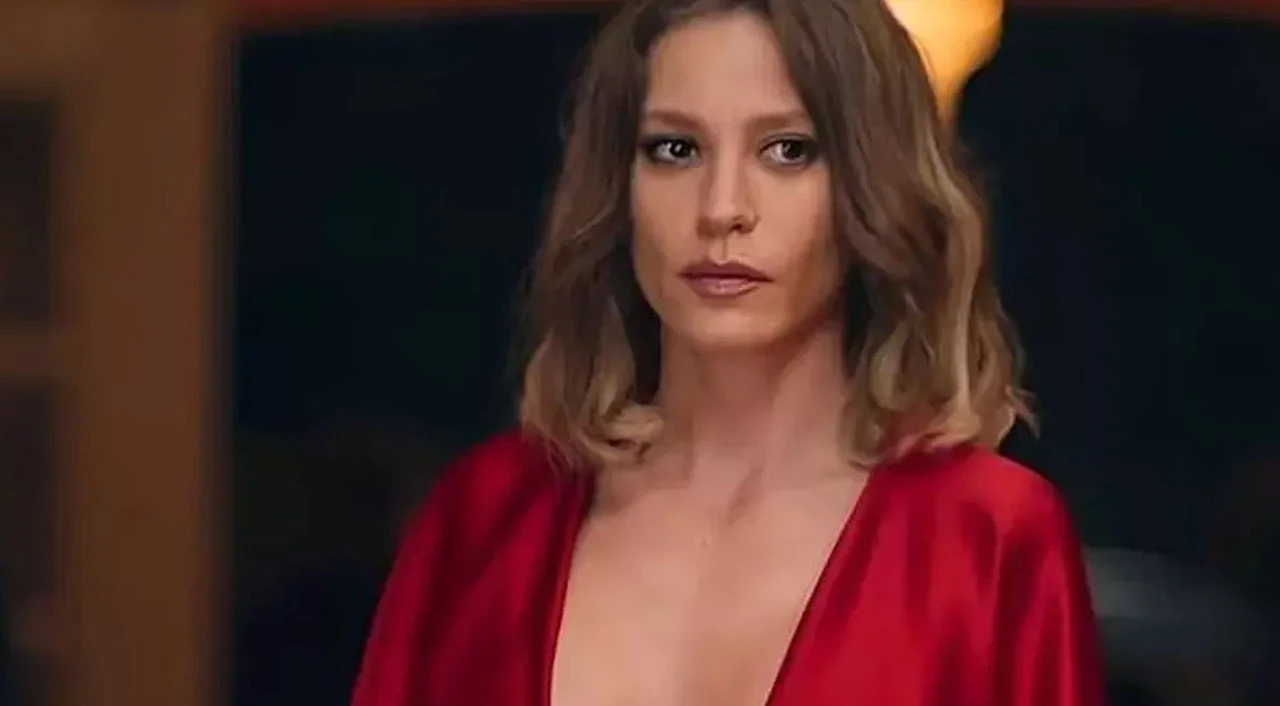 Serenay Sarıkaya'nın 2 milyon TL'lik mutfak detayı sosyal medyada gündem oldu