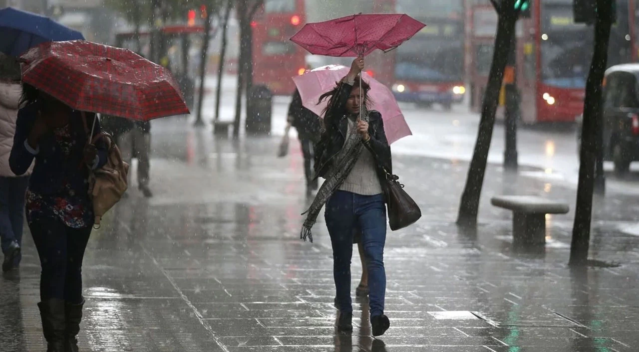 Meteoroloji'den 3 il için kuvvetli fırtına uyarısı!