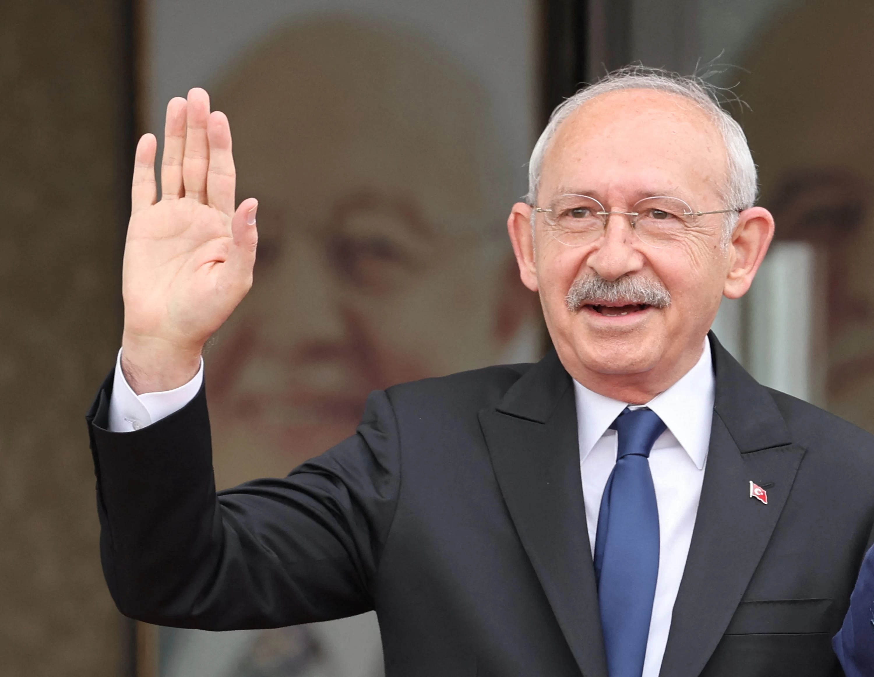 Kemal Kılıçdaroğlu’ndan Gece Yarısı Kayyum Tepkisi: “Safları Sıklaştıralım Dostlar