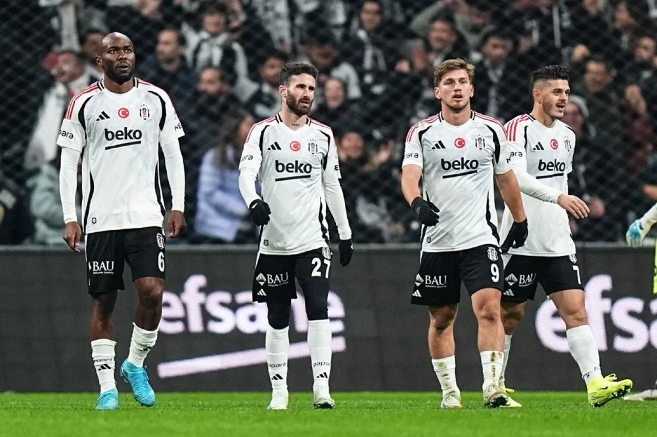 Göztepe İstanbul’da Tarih Yazdı: Beşiktaş’ı Farklı Mağlup Etti