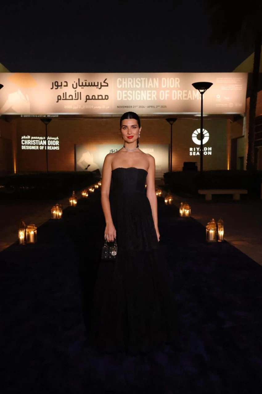 Tûba Büyüküstün Riyad’da Dior’un Özel Gecesinde Türk Kadınını Temsil Etti