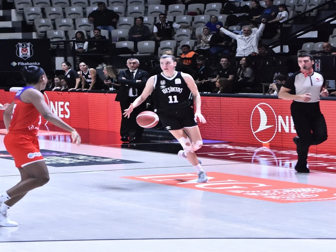 Beşiktaş Kadın Basketbol Takımı, Botaş'ı 94-67 Mağlup Etti!