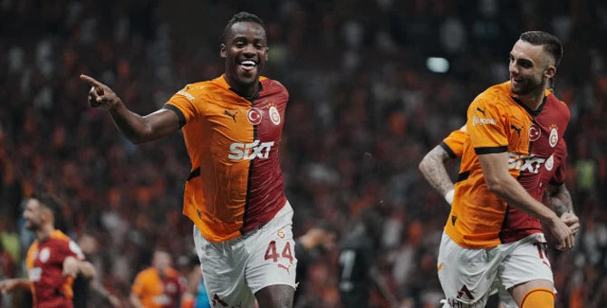 Galatasaray Yeni Sezonu Galibiyetle Açtı: Hatayspor'u 2-1 Mağlup Etti