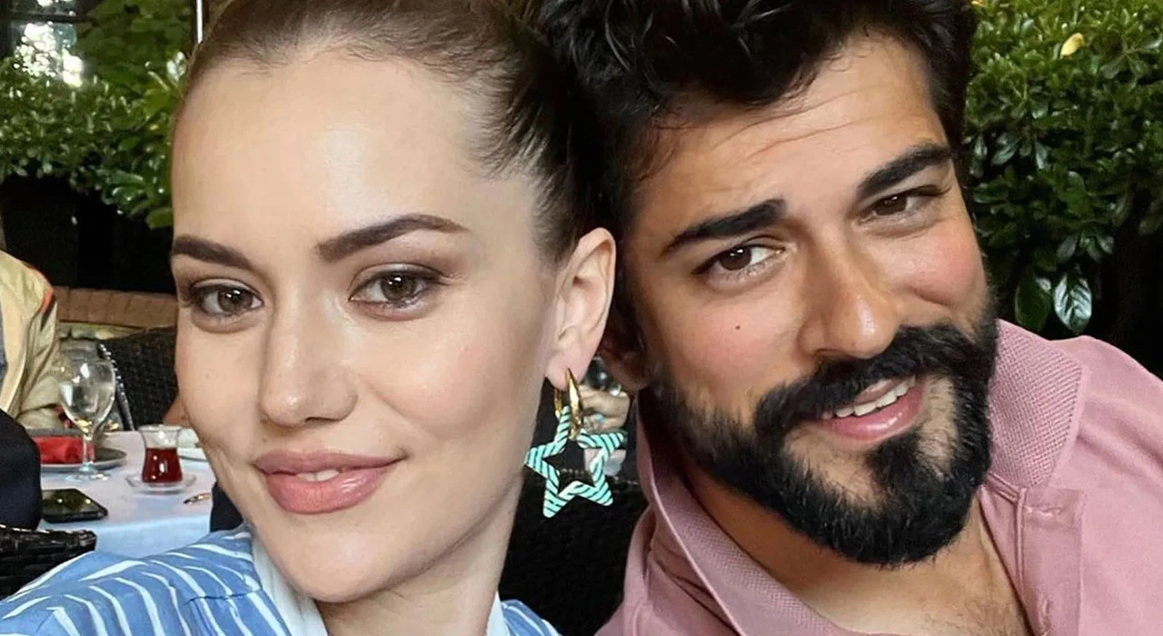 Eşinden Fahriye Evcen'e tatil dönüşünde çiçekli karşılama